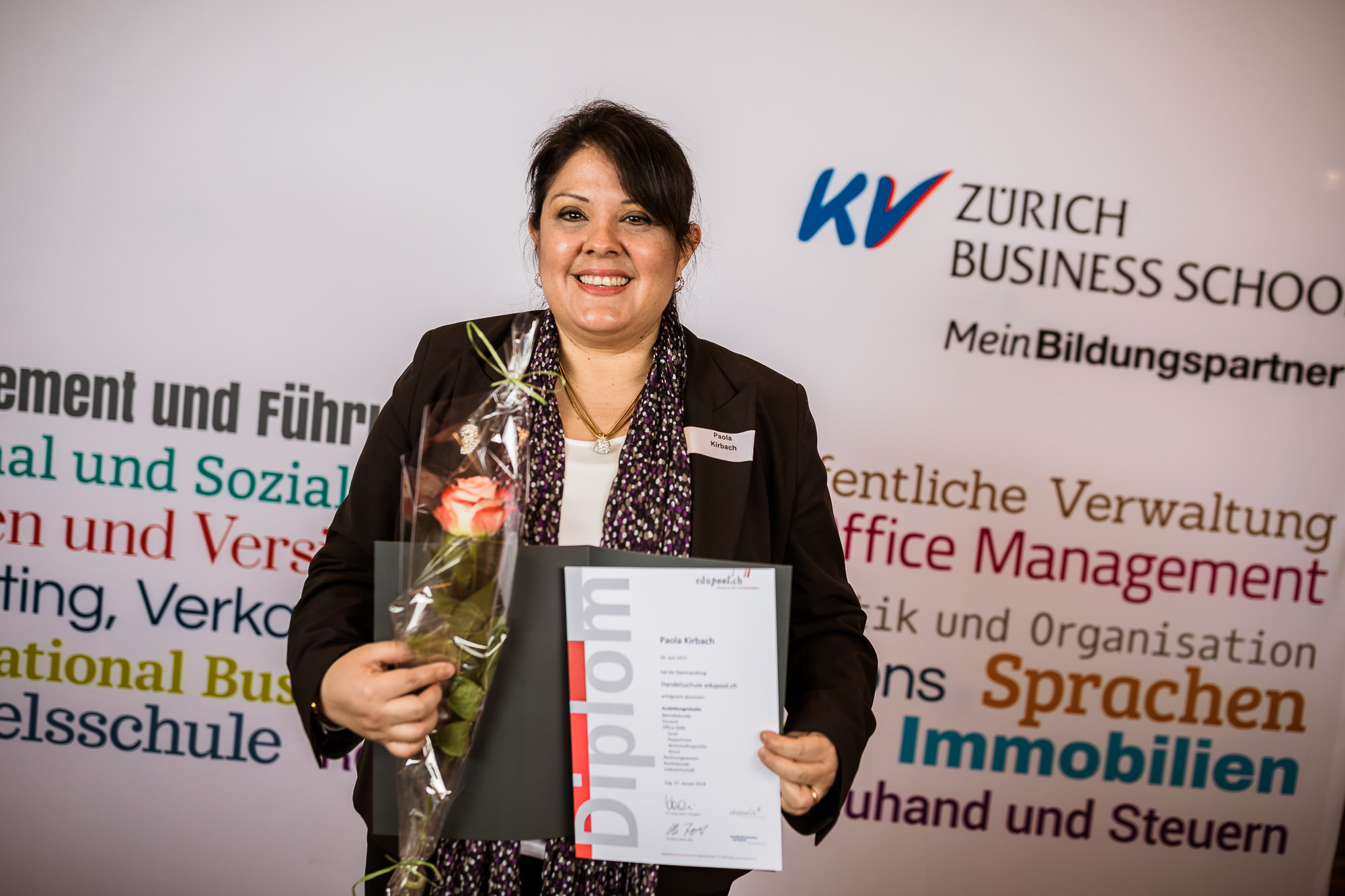 Export x3 5D4 2866 KVZ Diplomfeier Handelsschule&HWD