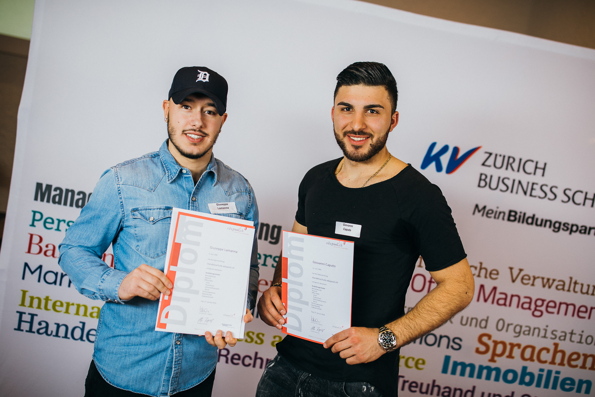 Export x3 5D4 2878 KVZ Diplomfeier Handelsschule&HWD