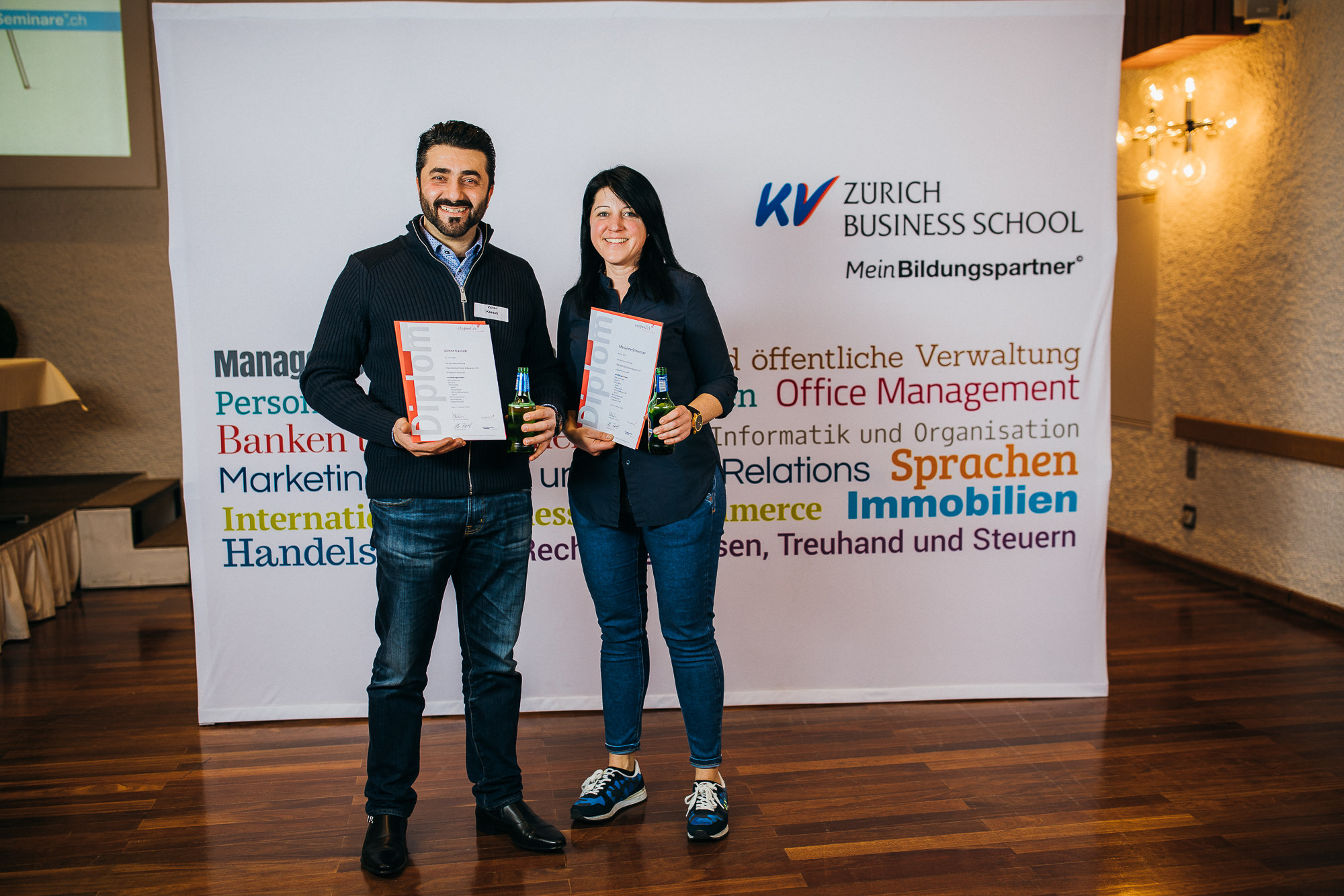 Export x3 5D4 2896 KVZ Diplomfeier Handelsschule&HWD