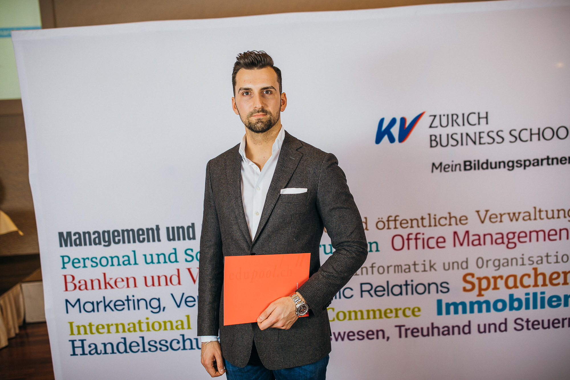 Export x3 5D4 2925 KVZ Diplomfeier Handelsschule&HWD