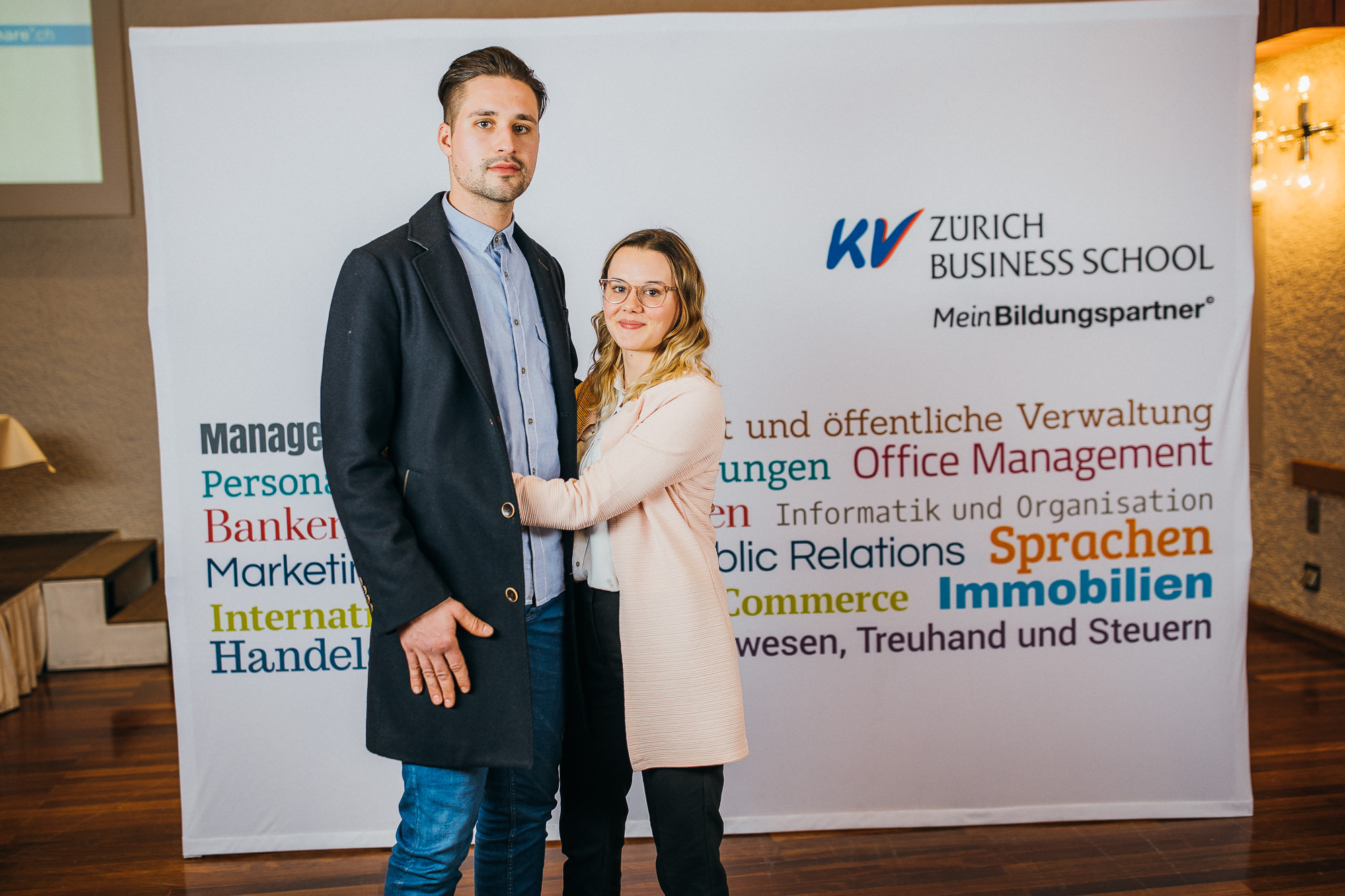 Export x3 5D4 2996 KVZ Diplomfeier Handelsschule&HWD