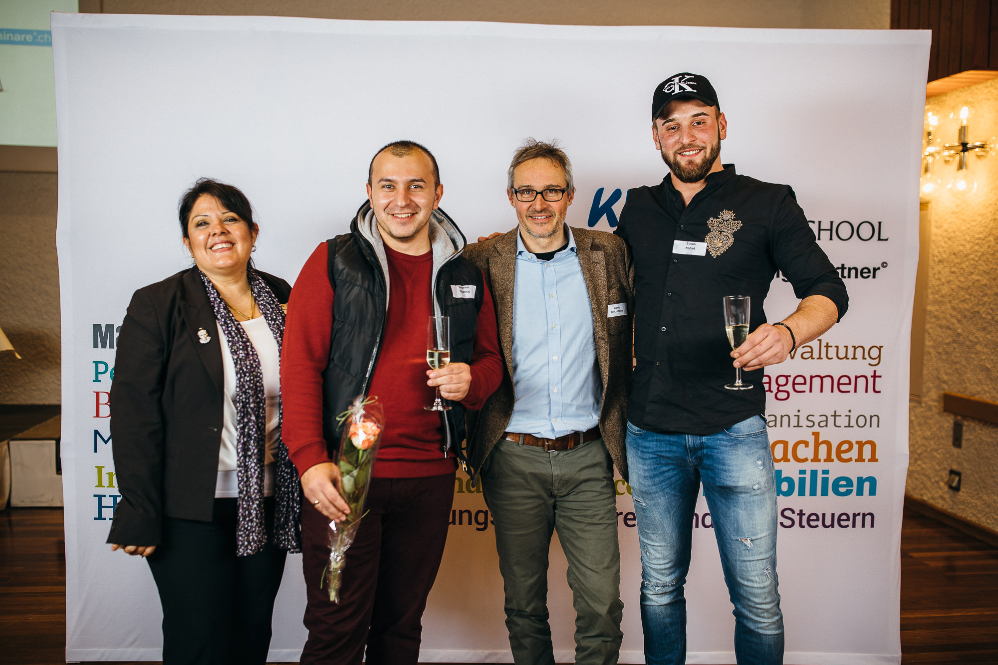 Export x3 5D4 3025 KVZ Diplomfeier Handelsschule&HWD