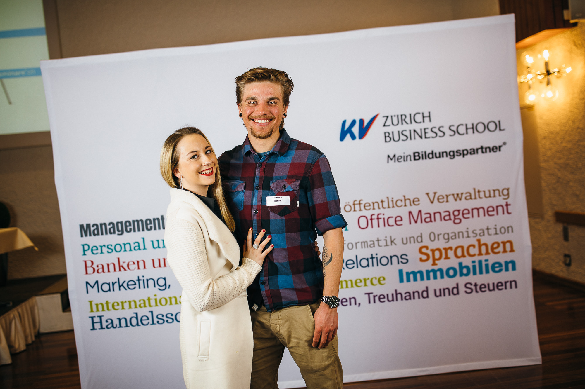 Export x3 5D4 3052 KVZ Diplomfeier Handelsschule&HWD