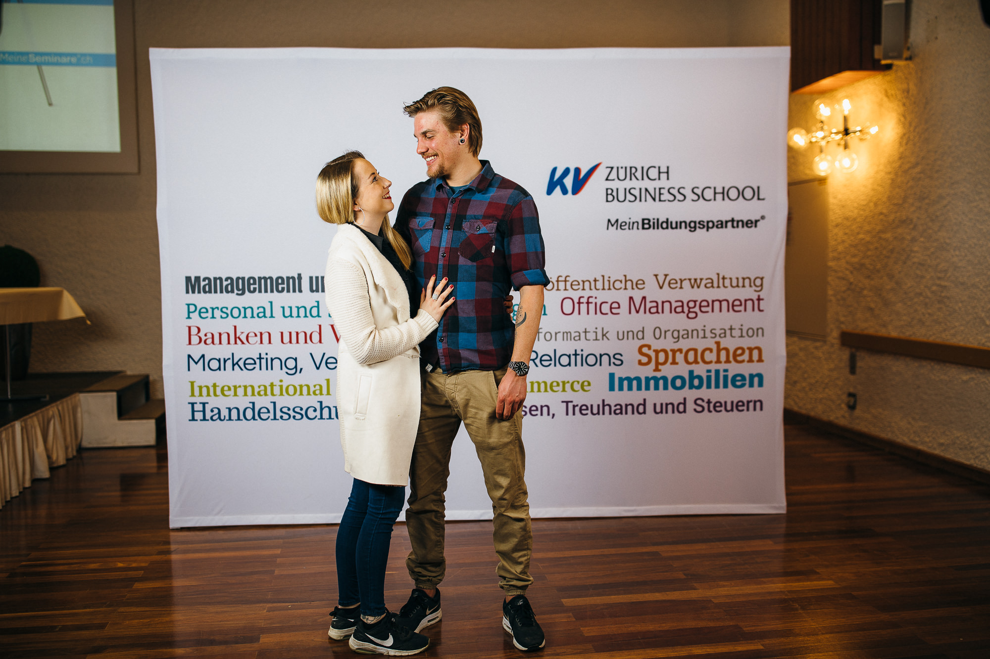 Export x3 5D4 3054 KVZ Diplomfeier Handelsschule&HWD