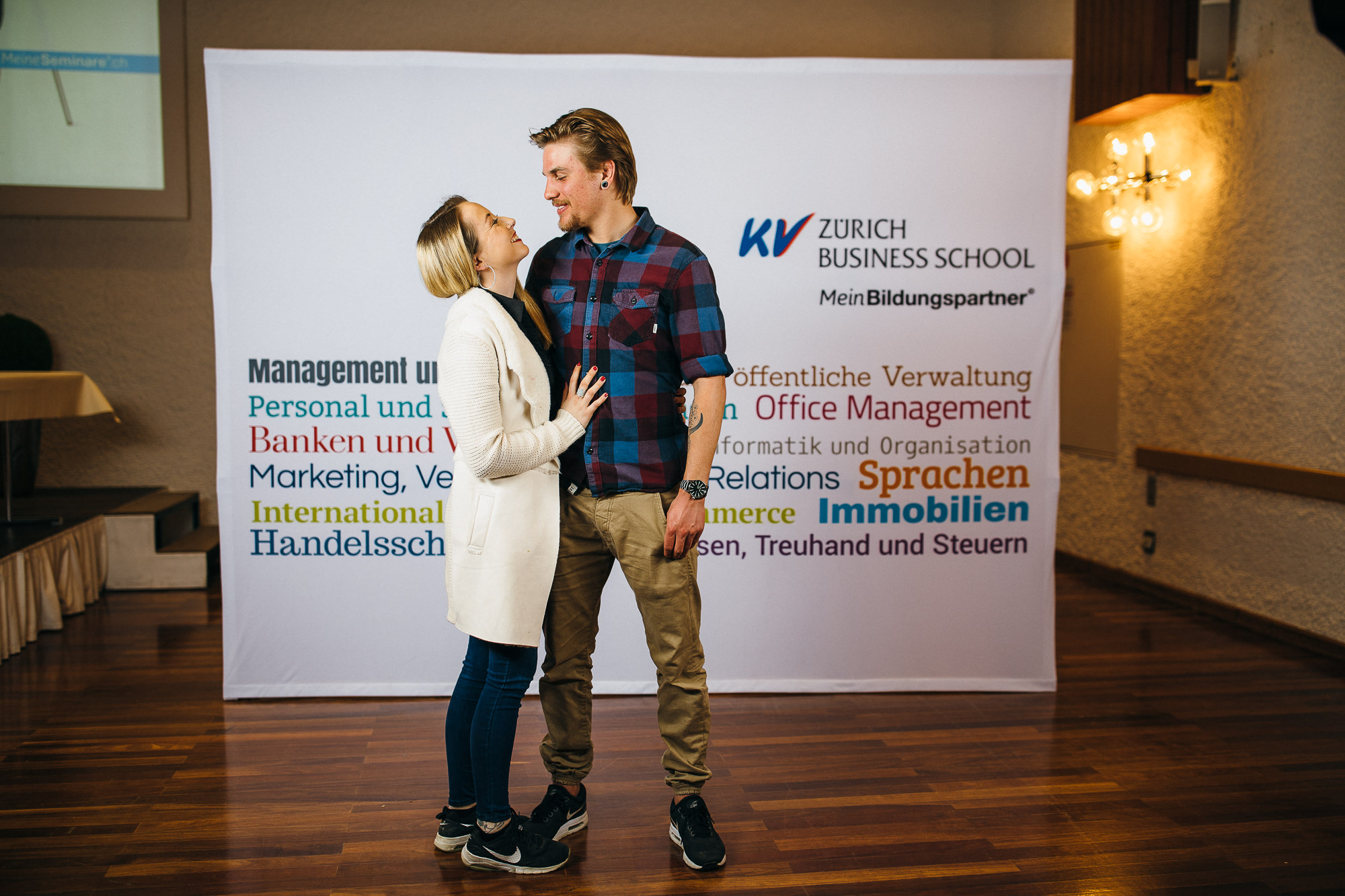 Export x3 5D4 3057 KVZ Diplomfeier Handelsschule&HWD