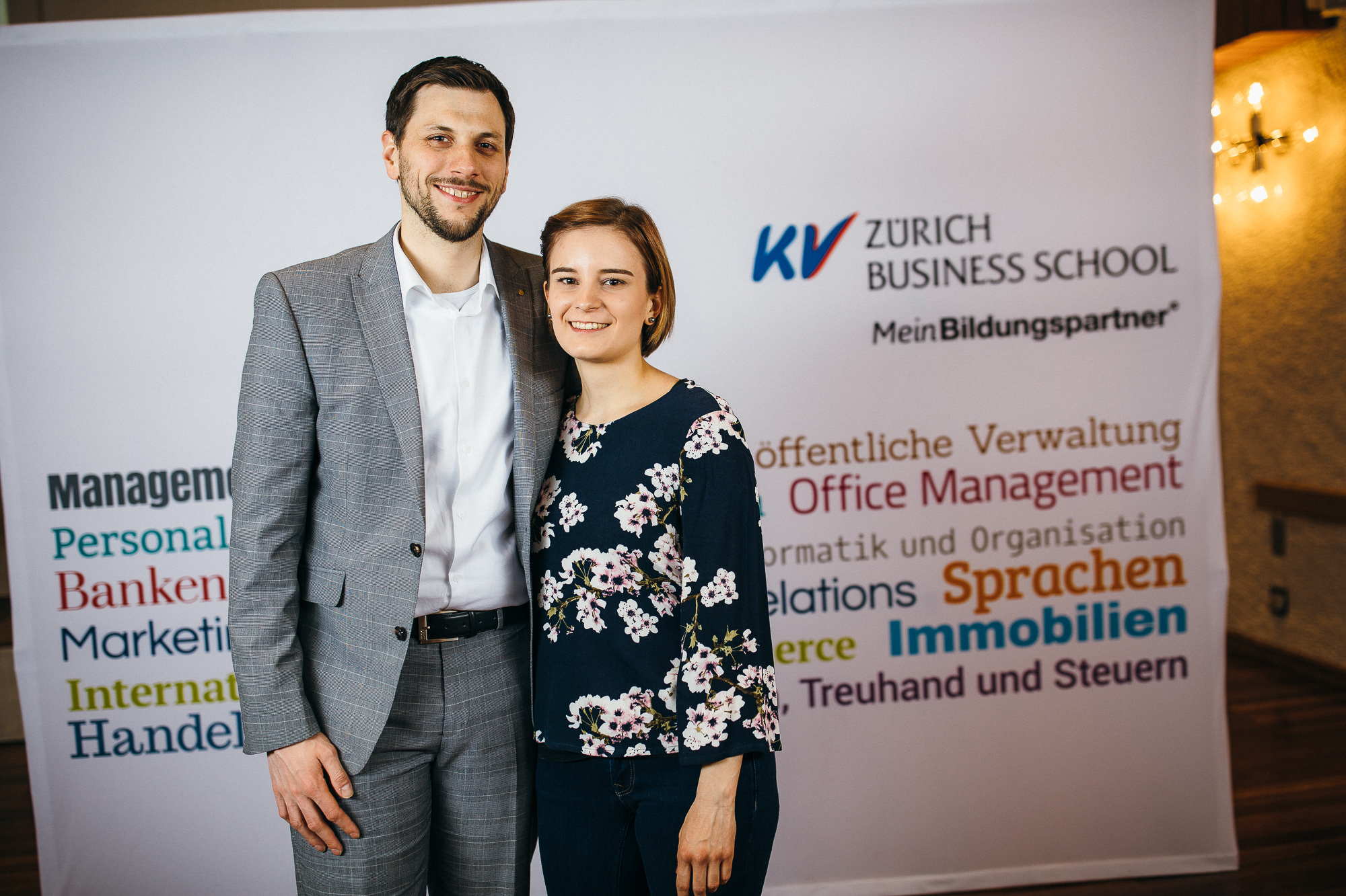 Export x3 5D4 3066 KVZ Diplomfeier Handelsschule&HWD