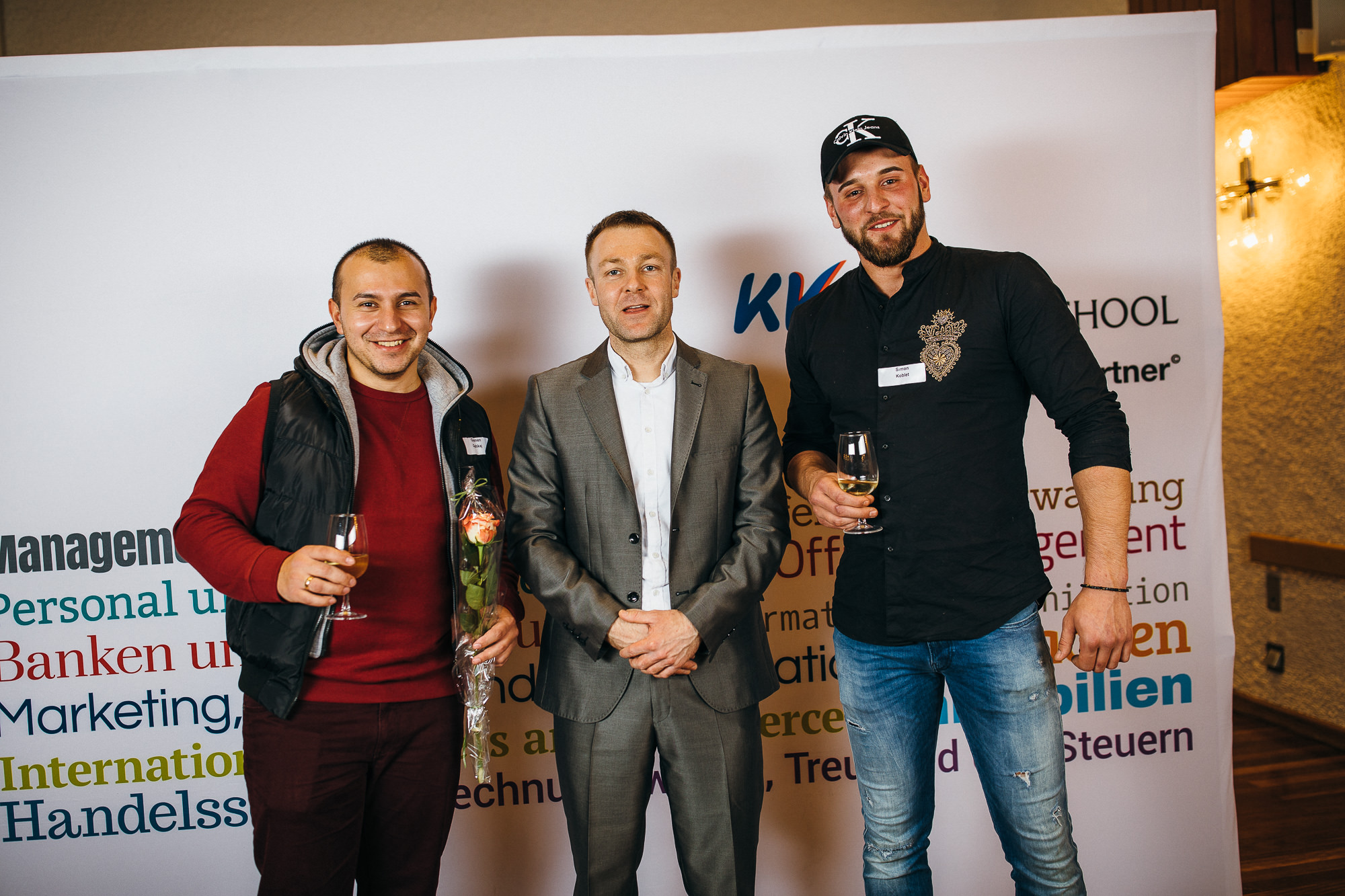 Export x3 5D4 3114 KVZ Diplomfeier Handelsschule&HWD