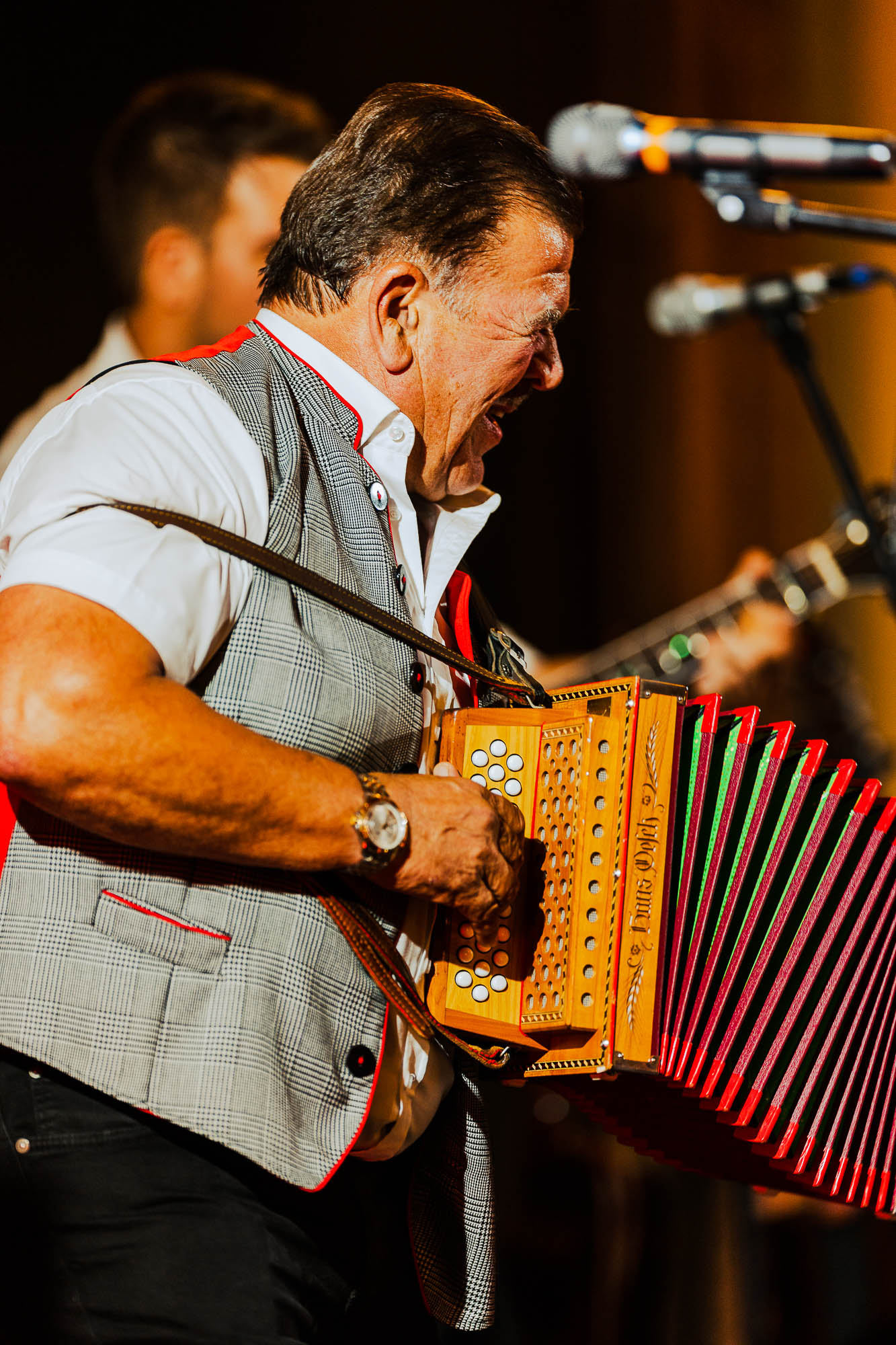 Export x3 R3  1760 Acceped