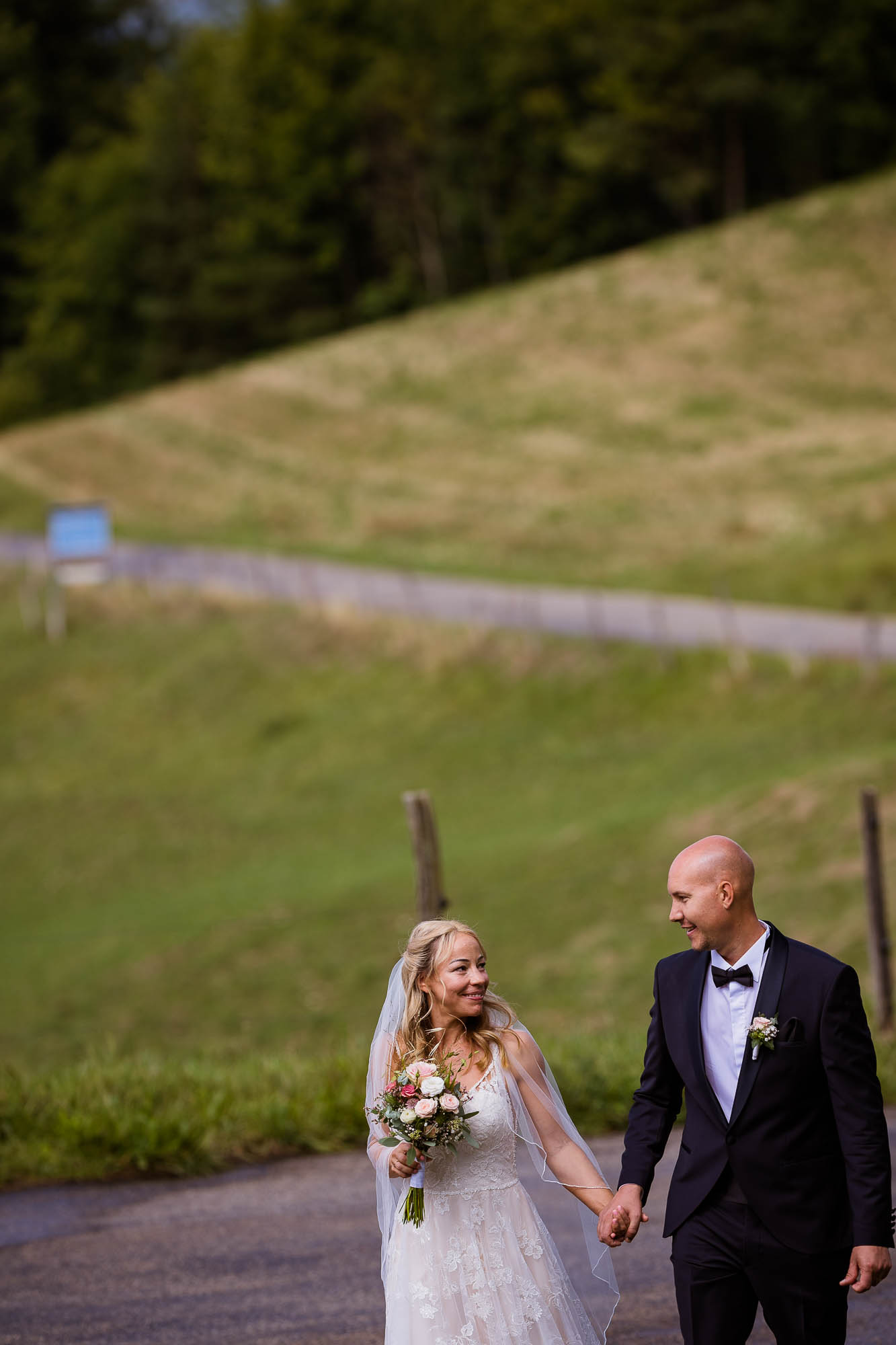 Export x3 R3  8287 acceped