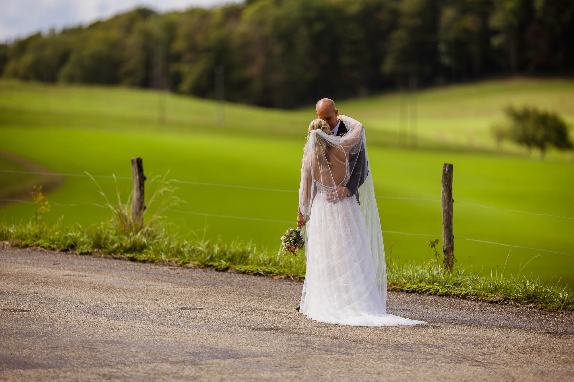 Export x3 R3  8500 acceped