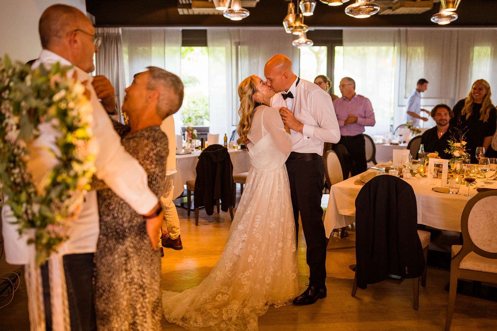 Export x3 R3  8957 acceped